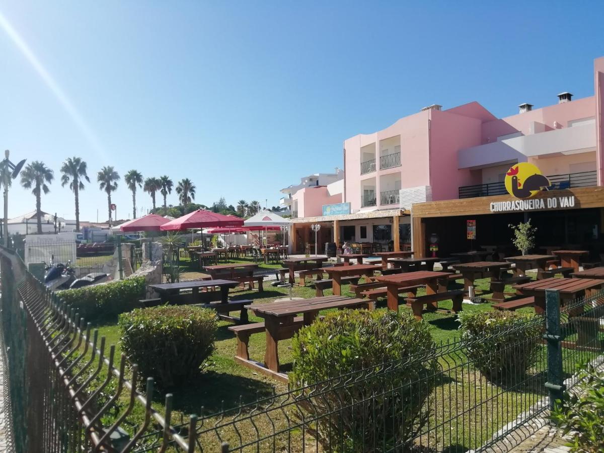 Vau Sea View, T2 Apartment, Close To Beach,Ideal For Families Portimão Zewnętrze zdjęcie